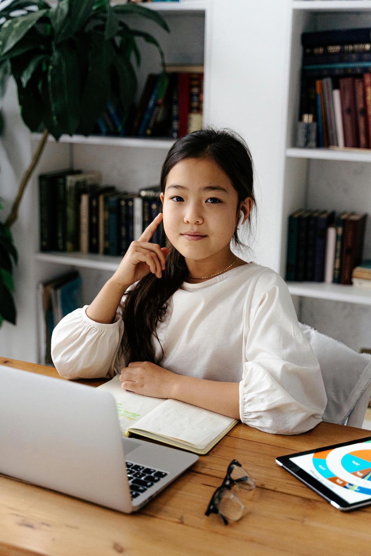 Student learning to code happily